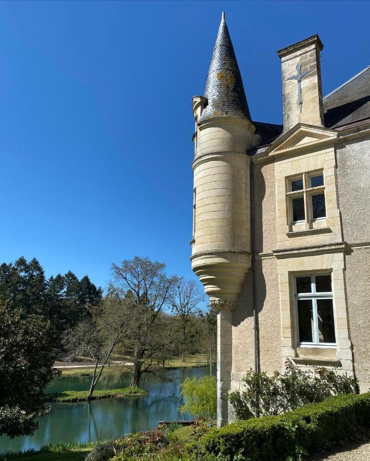 Chateau Des Loups - Les Cypres Echire 외부 사진