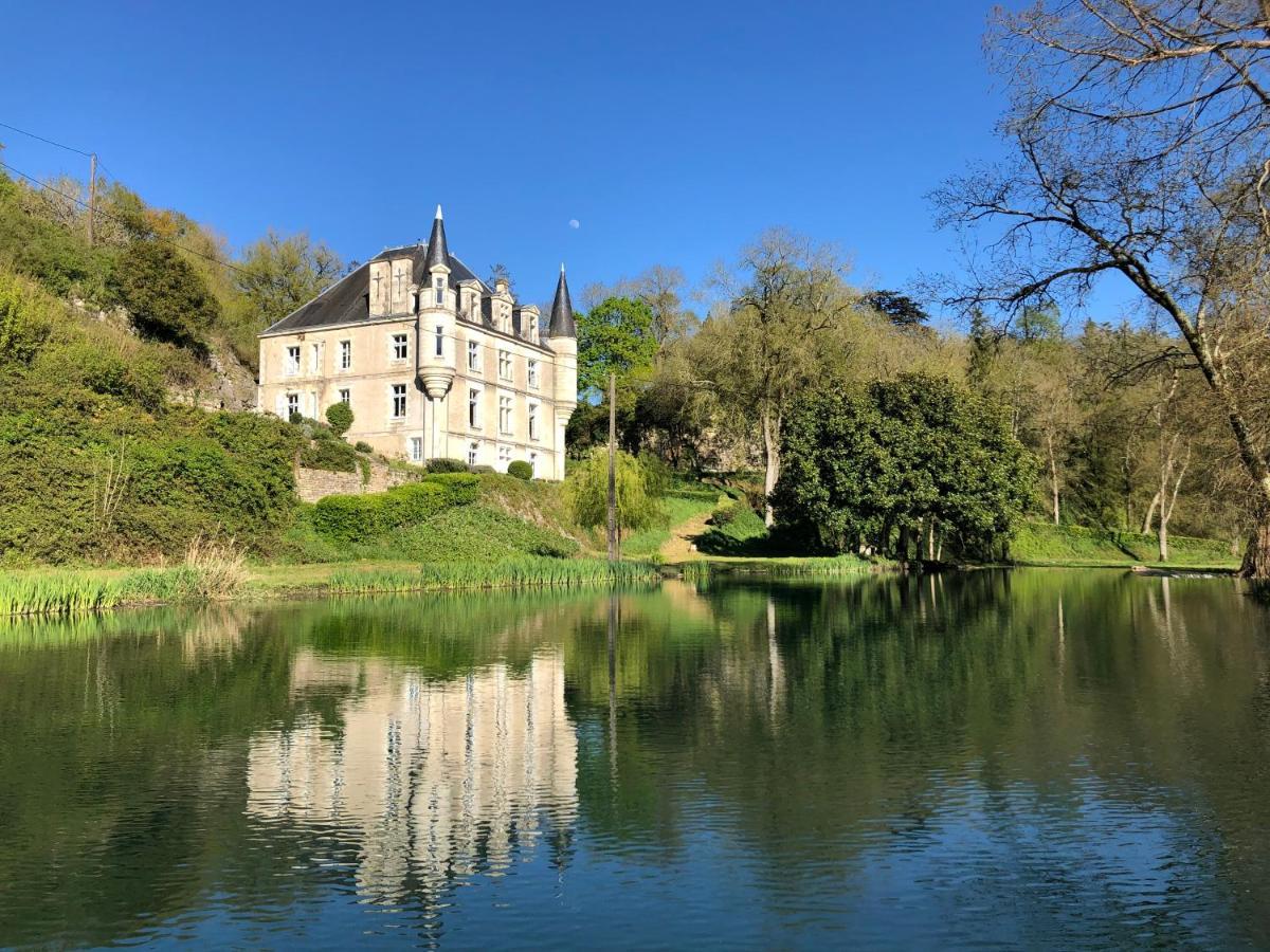 Chateau Des Loups - Les Cypres Echire 외부 사진